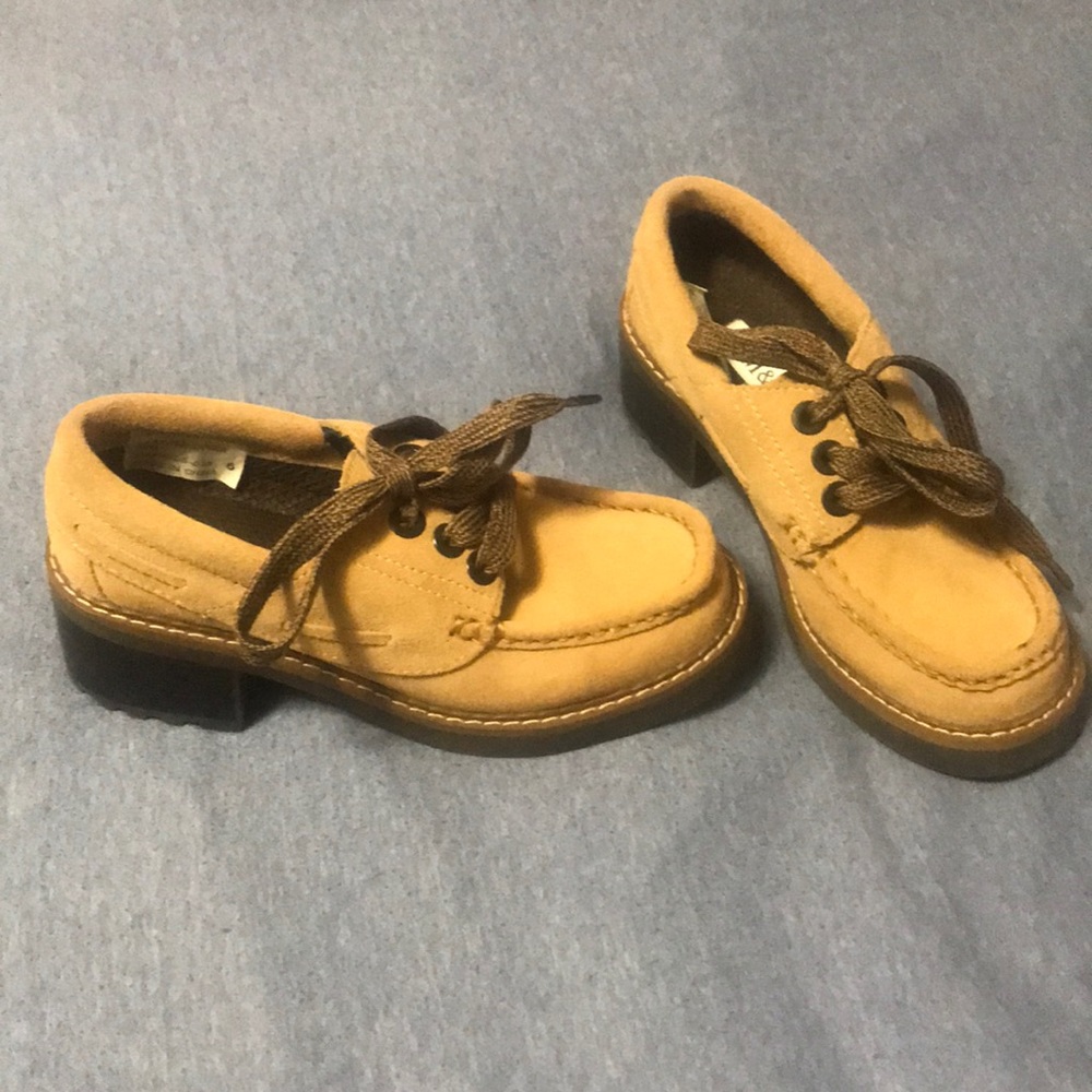 Tan Oxford